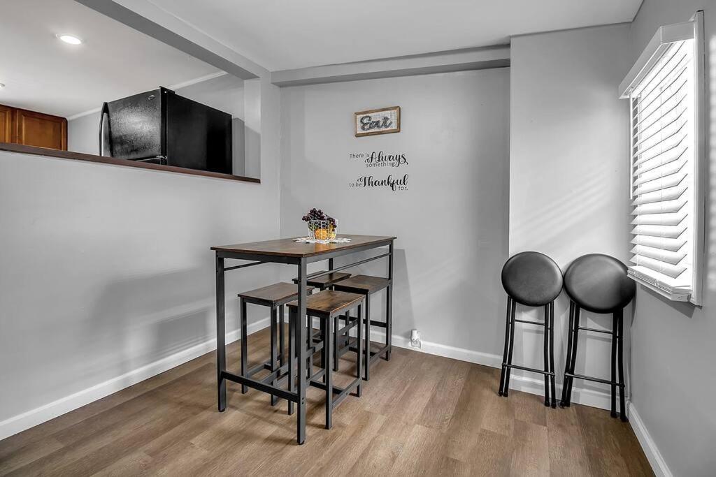 Welcome To Our Cozy Krib Buffalo Bagian luar foto